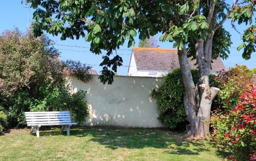 COEUR DE SAIRE IMMOBILIER : House | SAINT-VAAST-LA-HOUGUE (50550) | 90 m2 | 141 600 € 