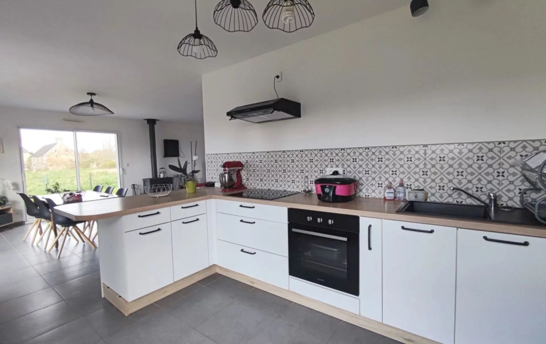 COEUR DE SAIRE IMMOBILIER : Maison / Villa | SAINT-VAAST-LA-HOUGUE (50550) | 112 m2 | 325 500 € 
