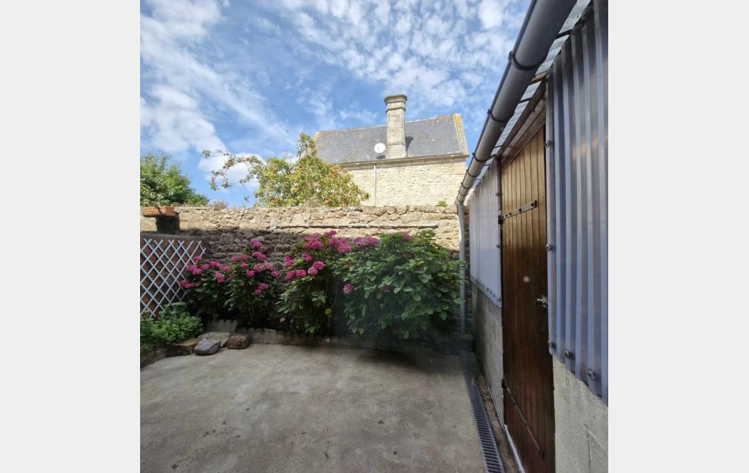 COEUR DE SAIRE IMMOBILIER : Maison / Villa | SAINT-PIERRE-EGLISE (50330) | 75 m2 | 149 100 € 
