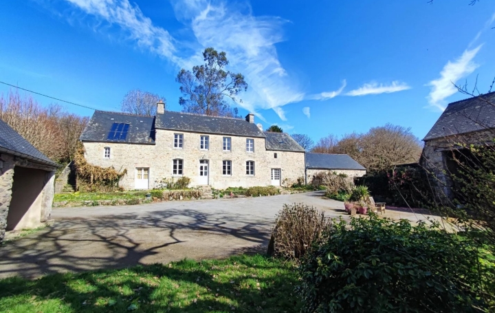  COEUR DE SAIRE IMMOBILIER Maison / Villa | BRILLEVAST (50330) | 188 m2 | 399 000 € 